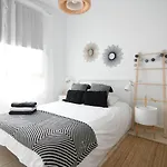 Near The -3bed -2bath -wifi Appartamento *